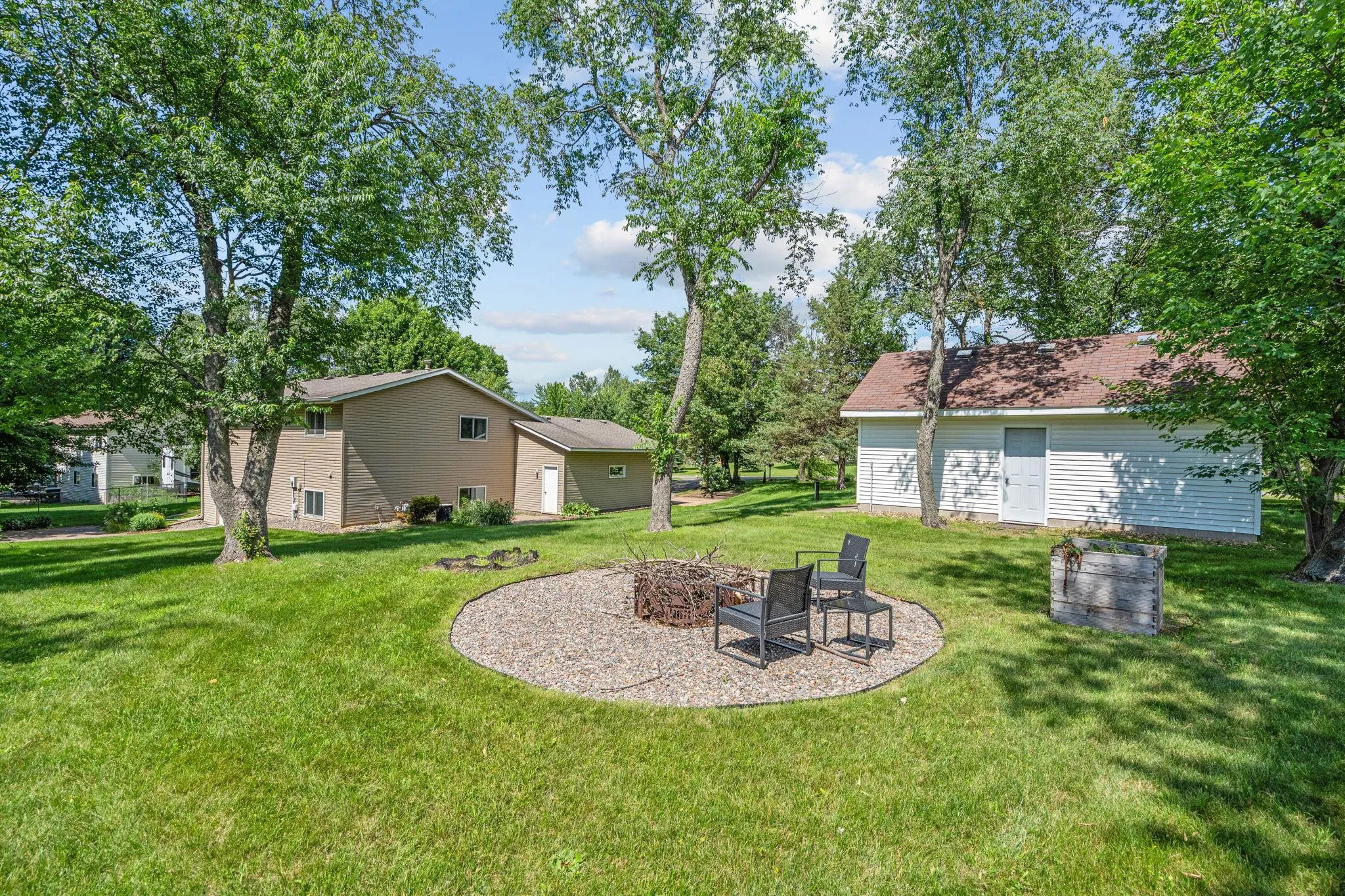 Photo 51 of 40744 Fenian Way