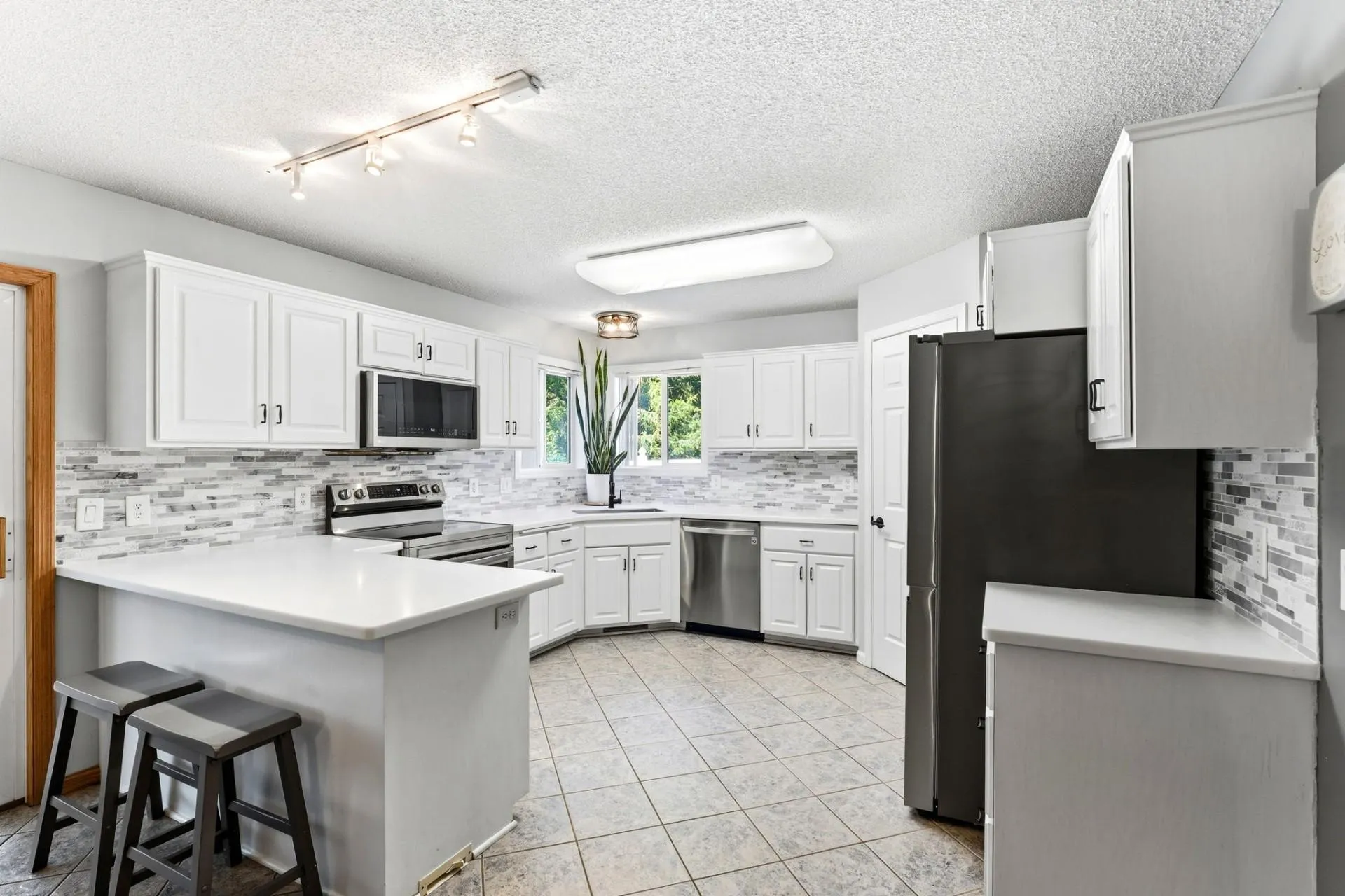 Photo 8 of 13584 Joseph Avenue