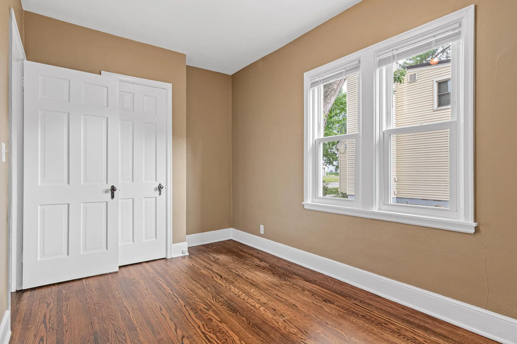 Photo 14 of 1759 Pleasant Street