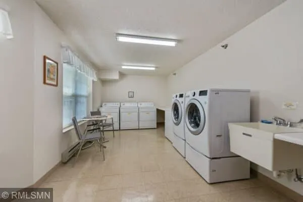 Photo 13 of 1355 Phalen Boulevard Unit 206