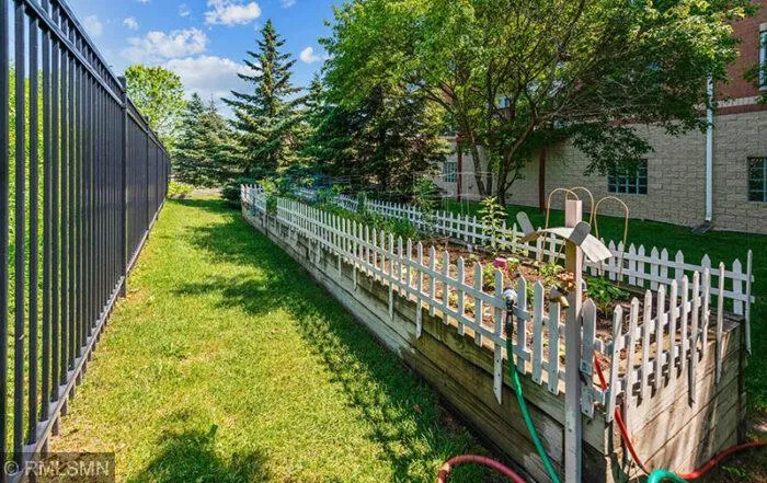 Photo 9 of 1355 Phalen Boulevard Unit 206