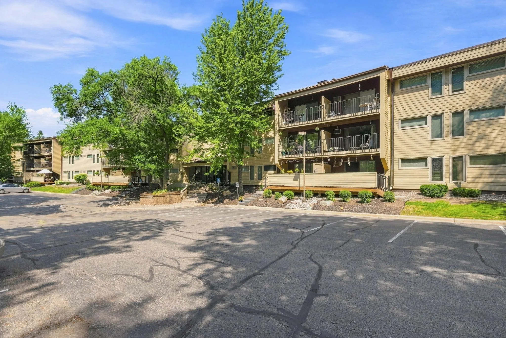 Photo 21 of 12600 Parkwood Drive Unit 308