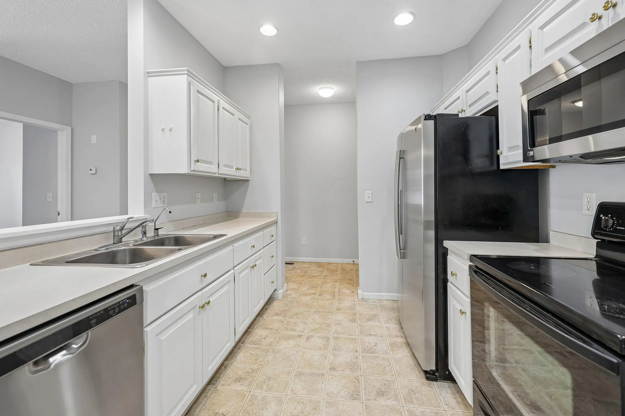 Photo 6 of 310 Fern Street Unit 6
