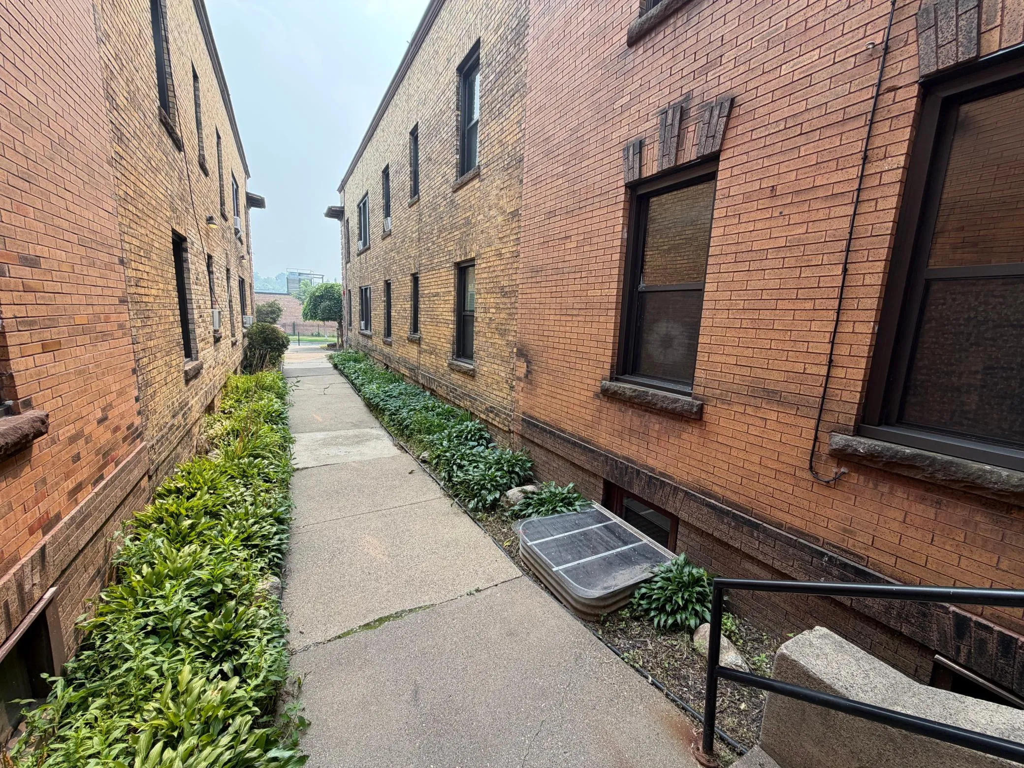 Photo 15 of 1928 Aldrich S Avenue Unit B105