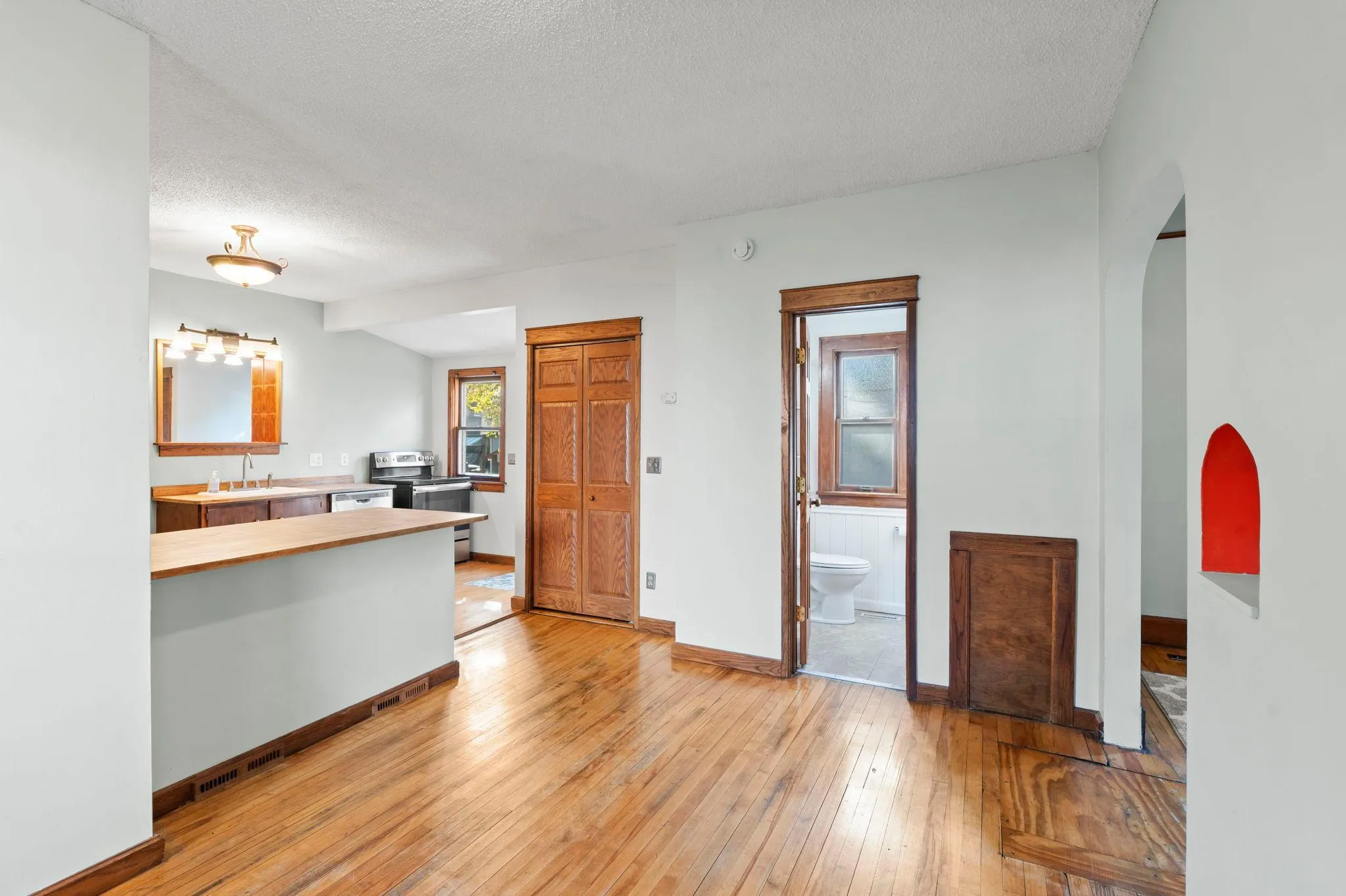 Photo 10 of 1216 Danforth Street