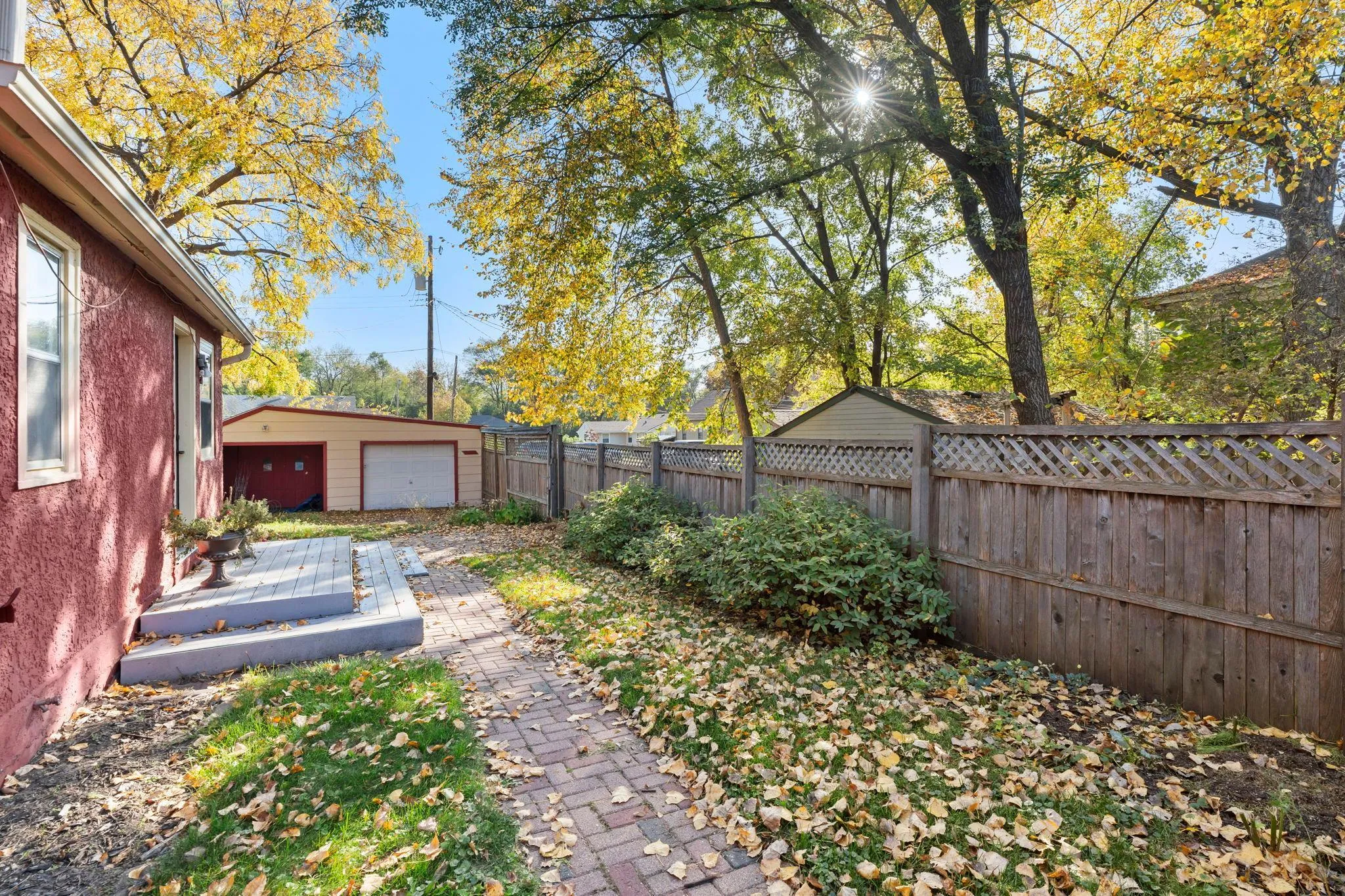 Photo 33 of 1216 Danforth Street