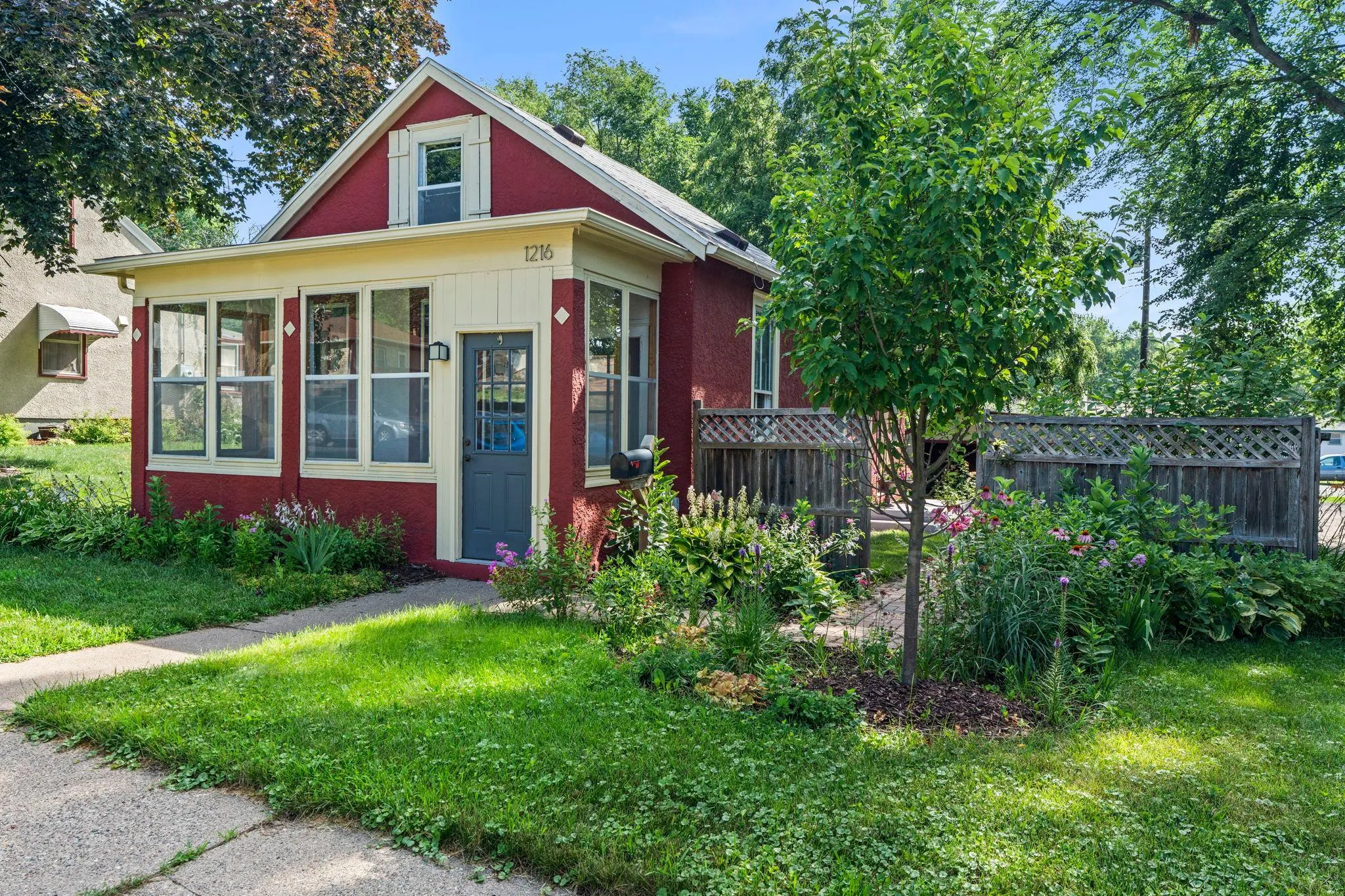 Photo 3 of 1216 Danforth Street