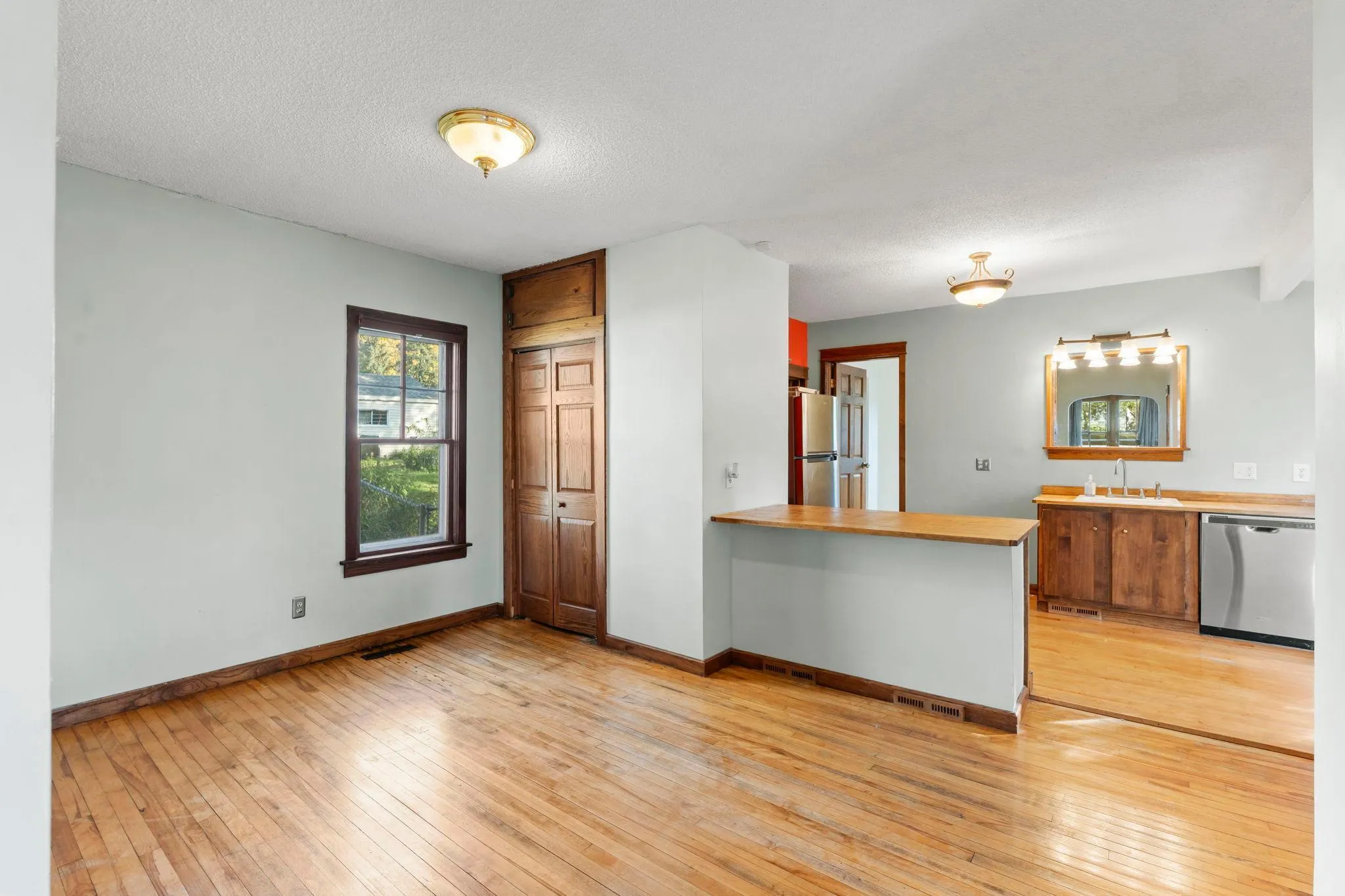 Photo 9 of 1216 Danforth Street