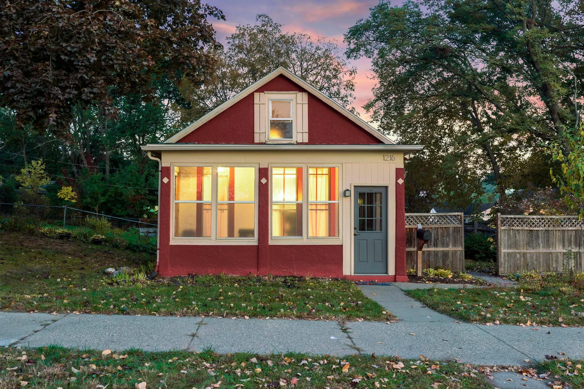 Photo 2 of 1216 Danforth Street
