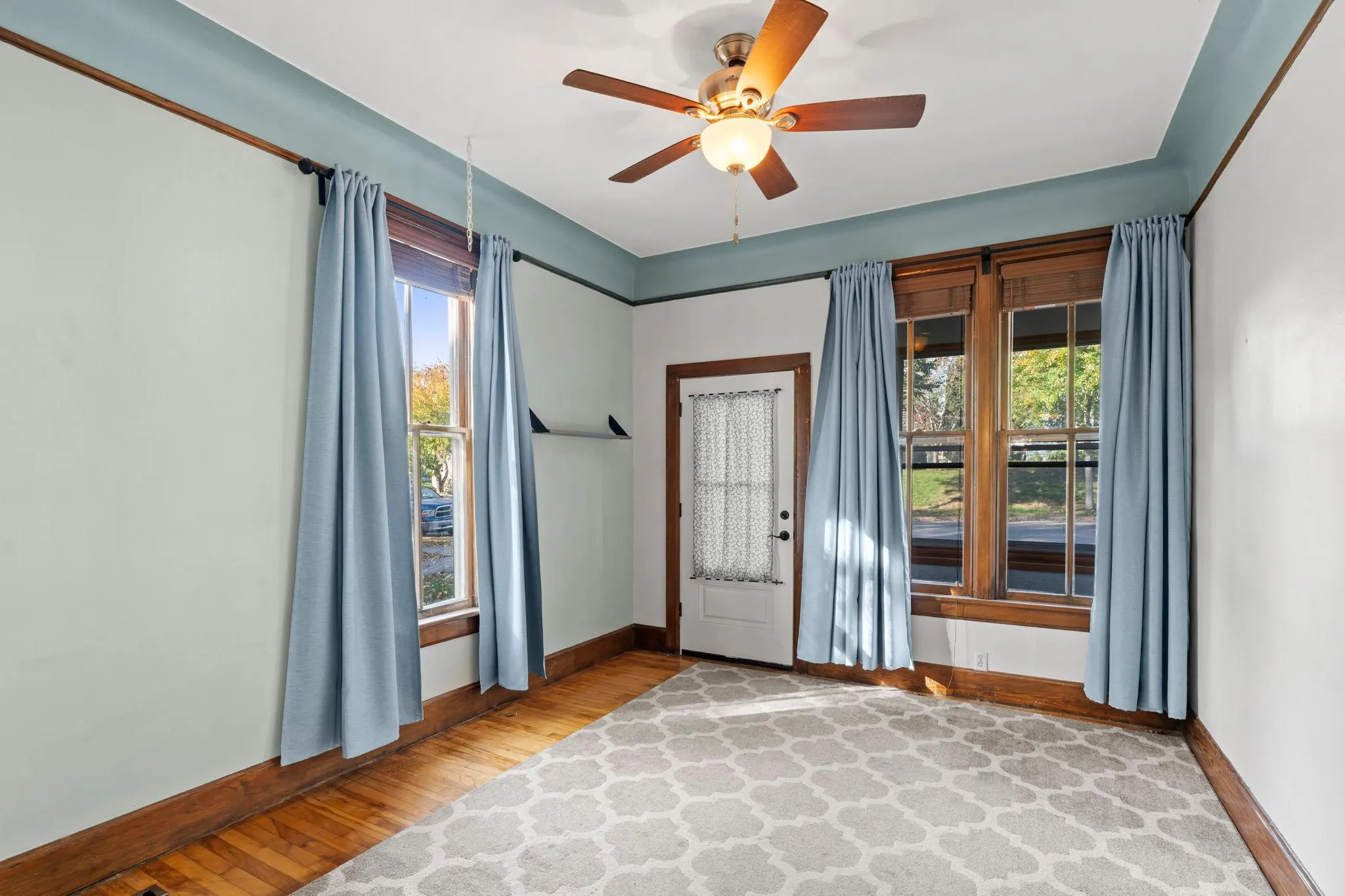 Photo 6 of 1216 Danforth Street