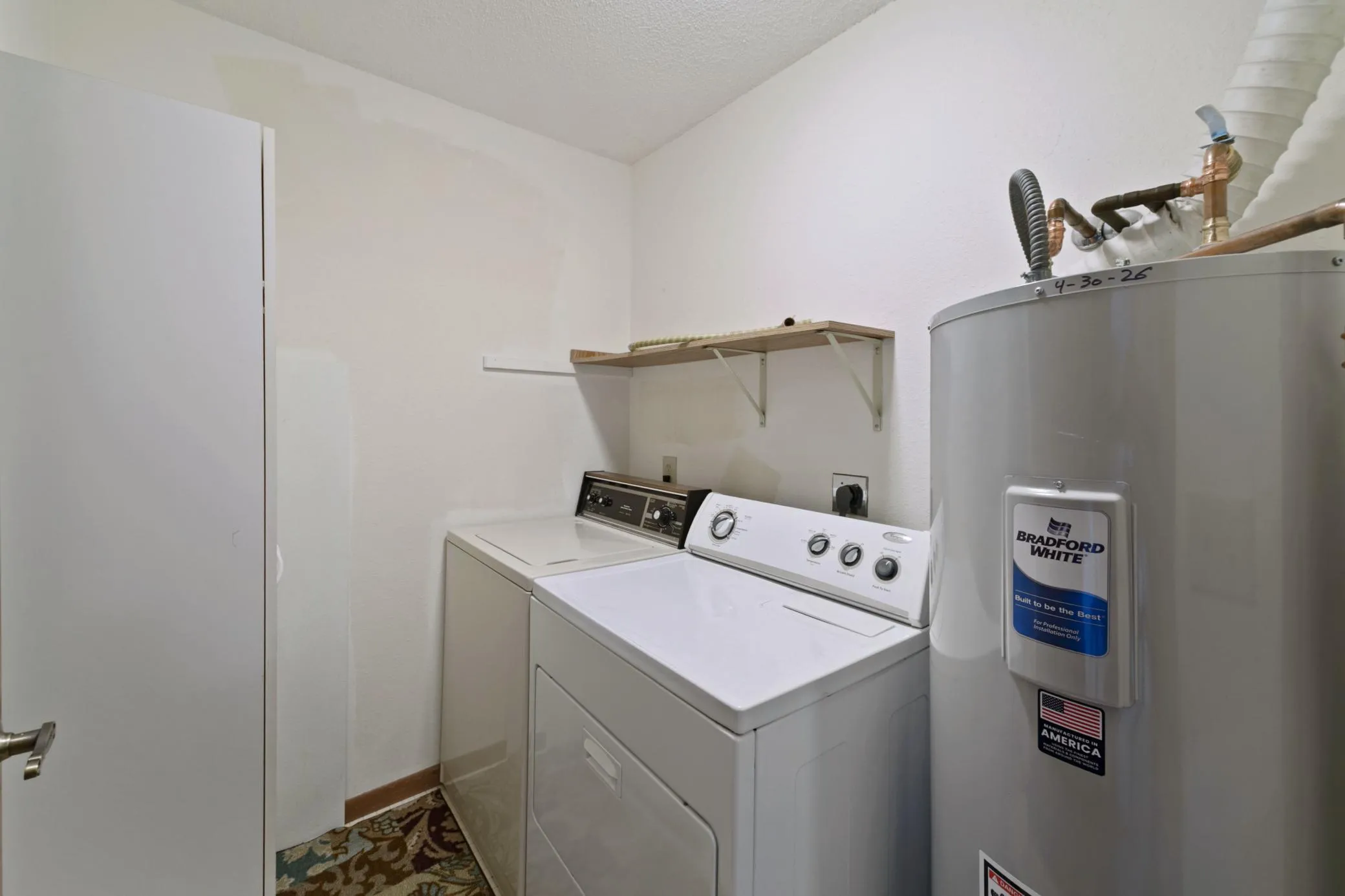 Photo 13 of 930 Lyn Way Unit 203