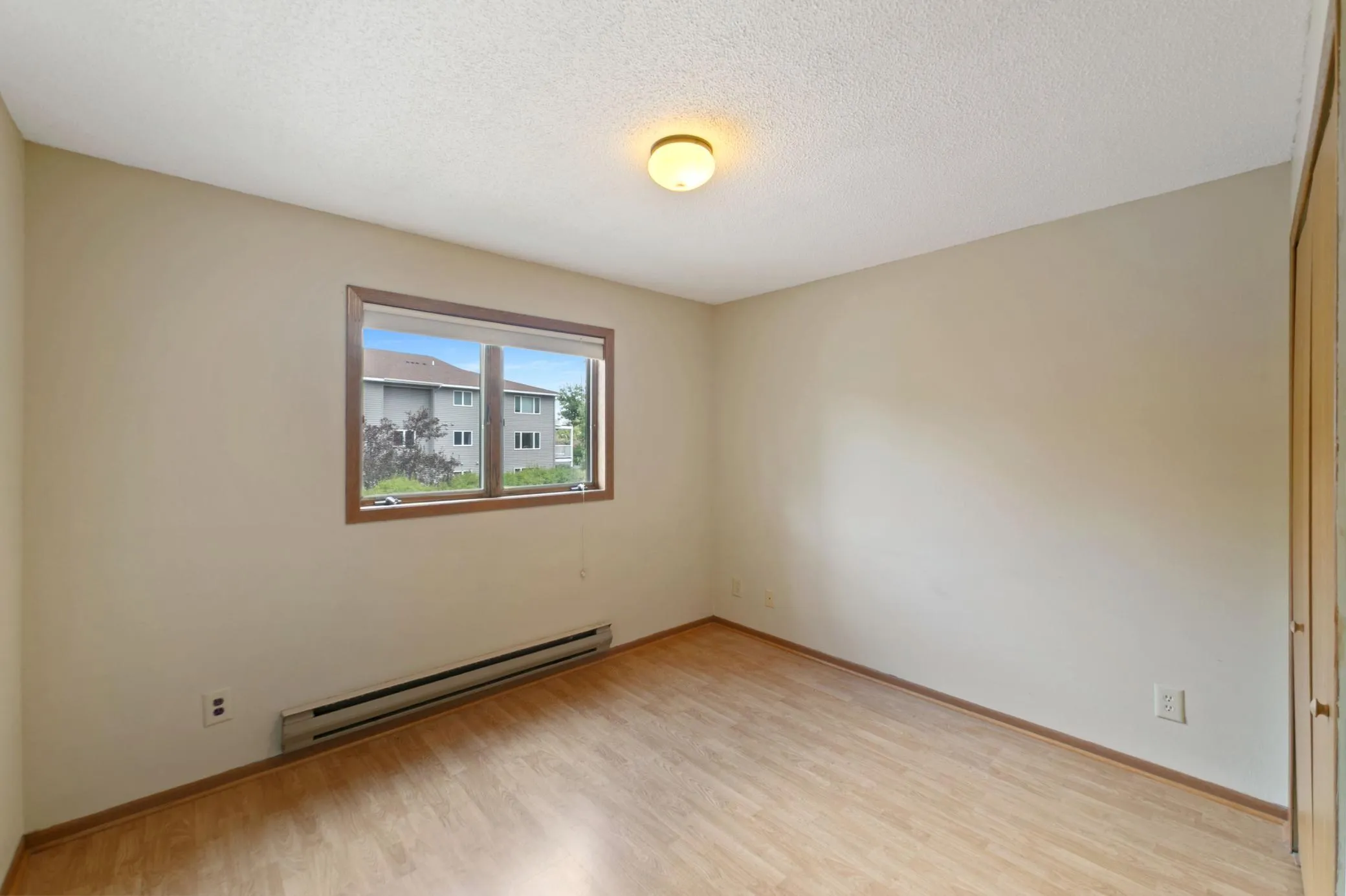 Photo 11 of 930 Lyn Way Unit 203
