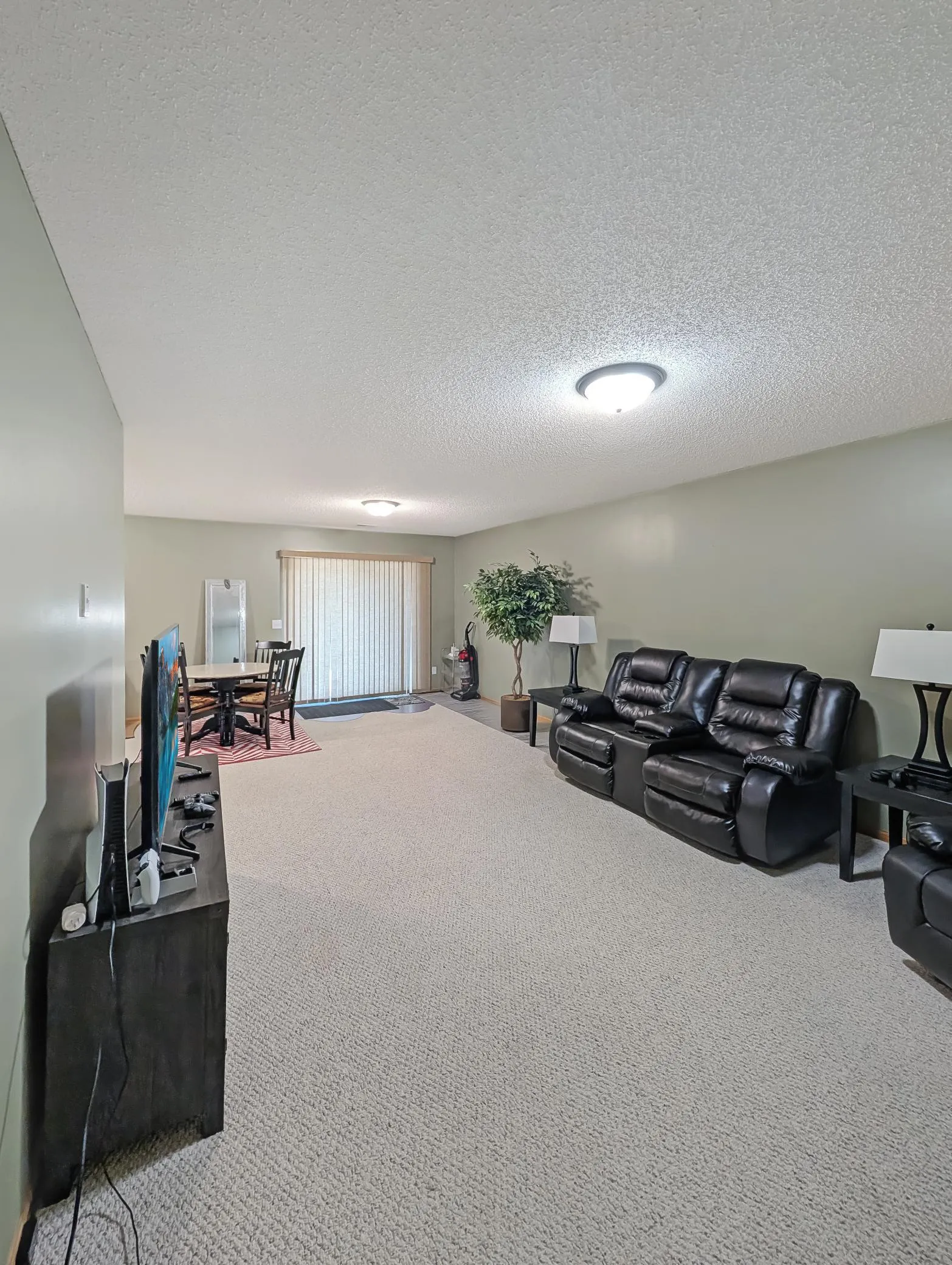 Photo 10 of 15933 Vale Nw Street