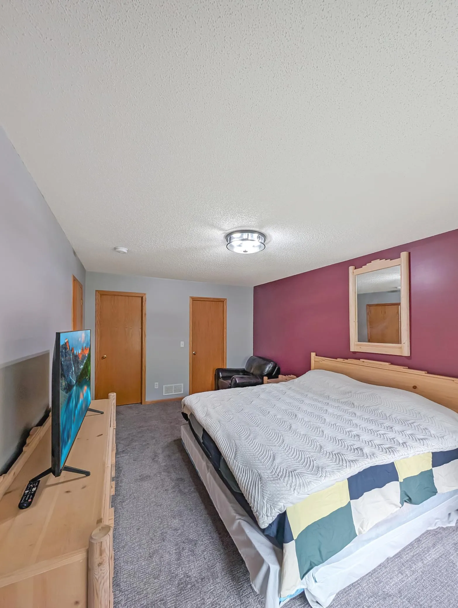 Photo 7 of 15933 Vale Nw Street