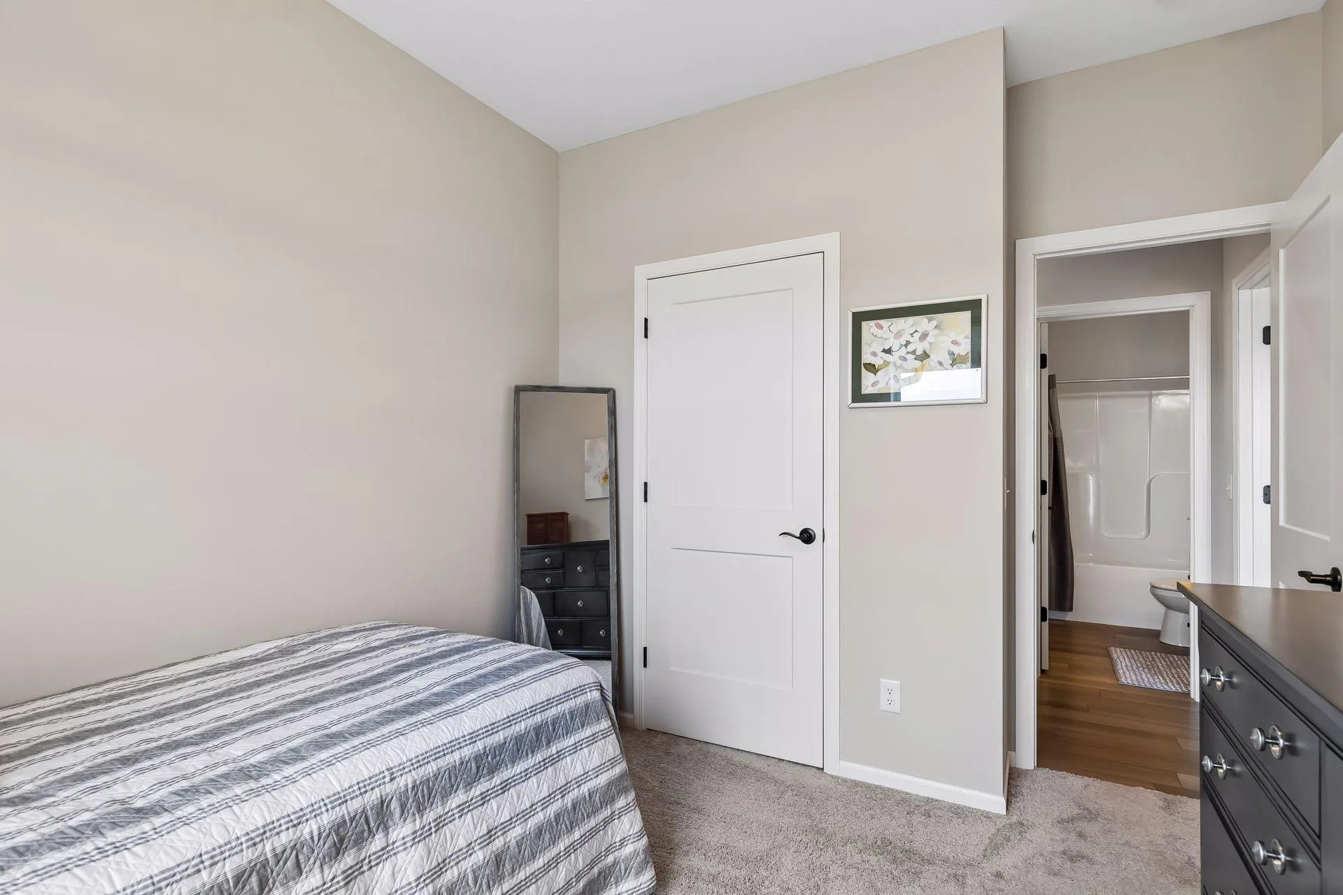 Photo 32 of 1202 Naser Way