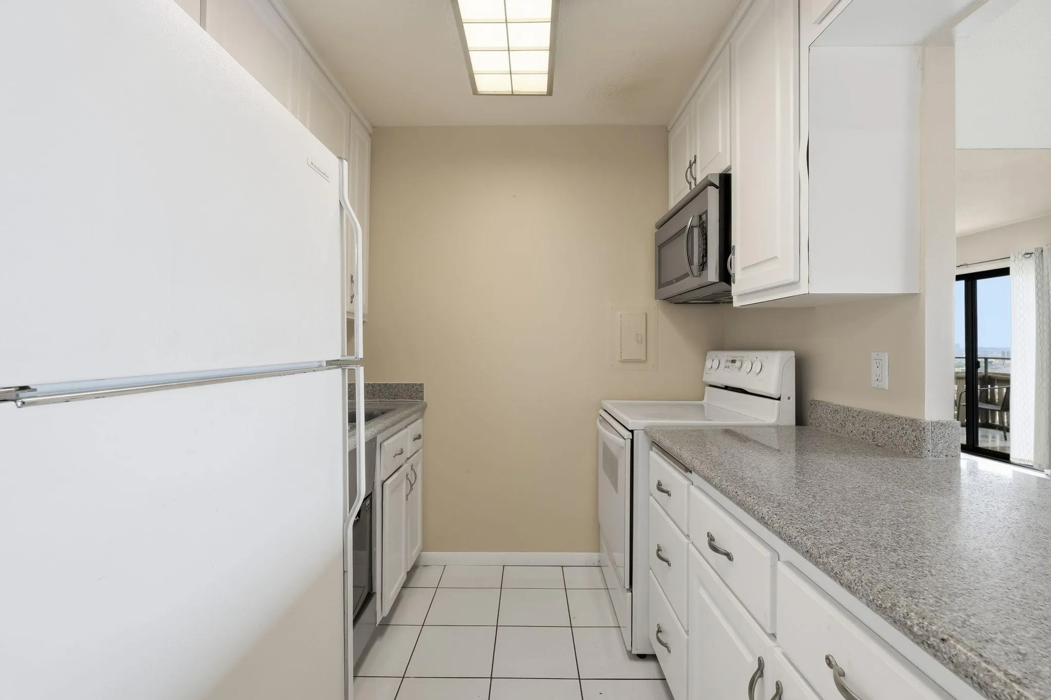 Photo 11 of 410 Groveland Avenue Unit 2003
