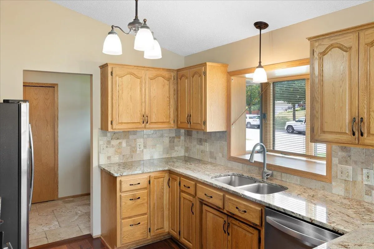Photo 11 of 31117 Peninsula Avenue