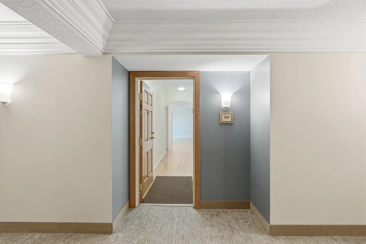 Photo 3 of 6600 Lyndale S Avenue Unit 308