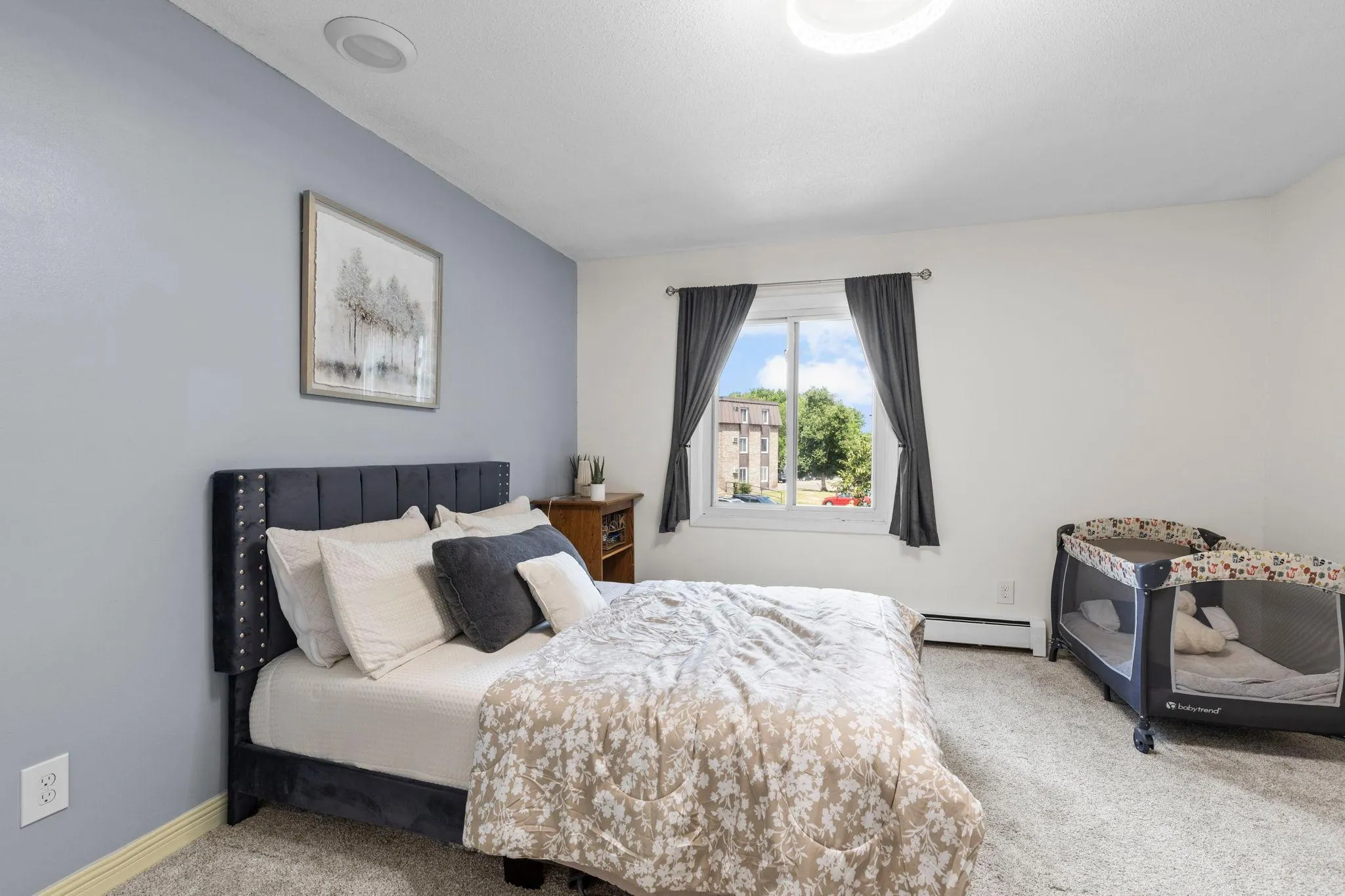 Photo 11 of 4201 Lakeside N Avenue Unit 214