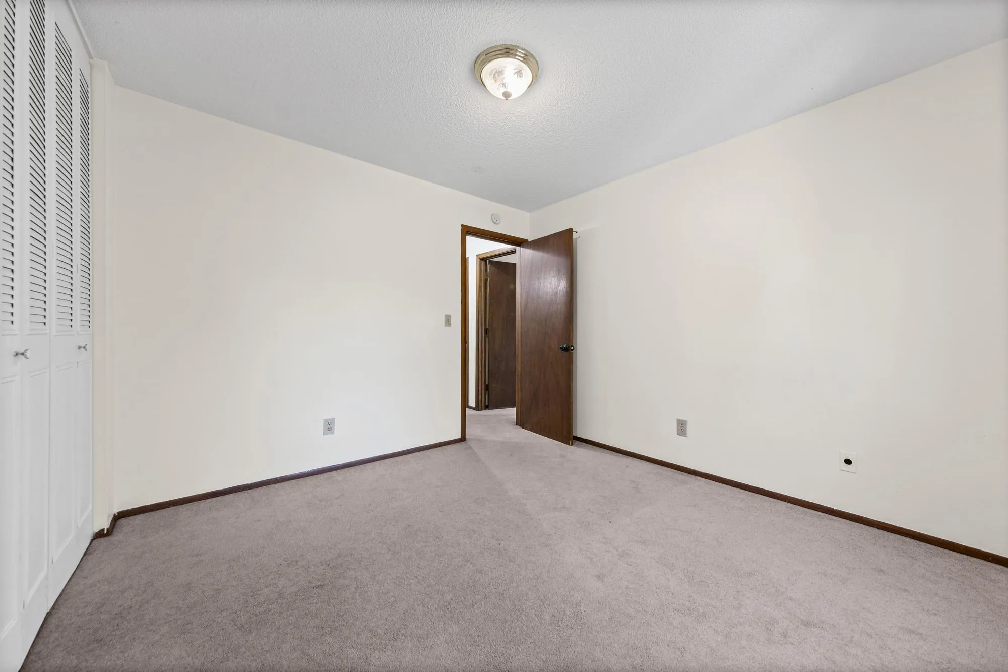Photo 20 of 6007 W Broadway Avenue Unit 303