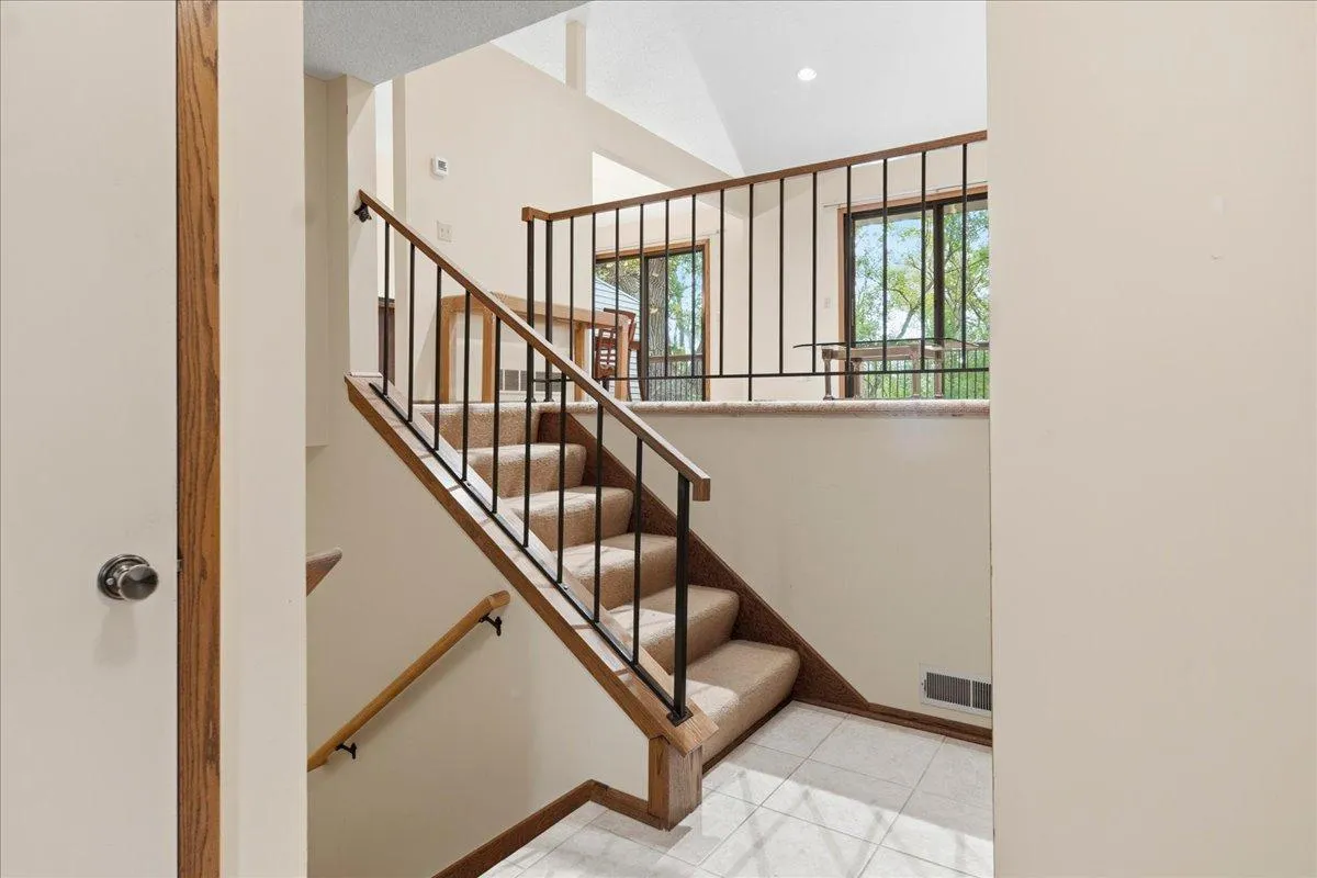 Photo 3 of 18321 Creeks Bend Drive