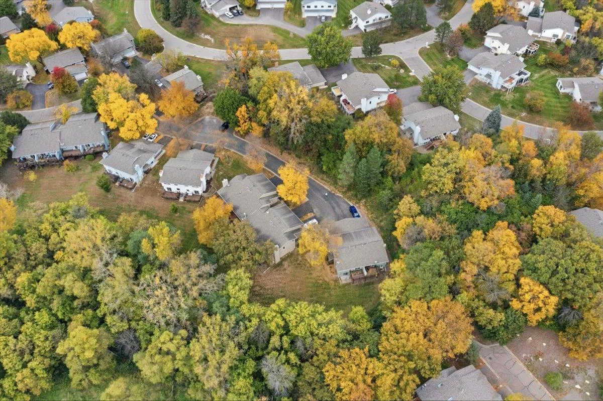 Photo 41 of 18321 Creeks Bend Drive