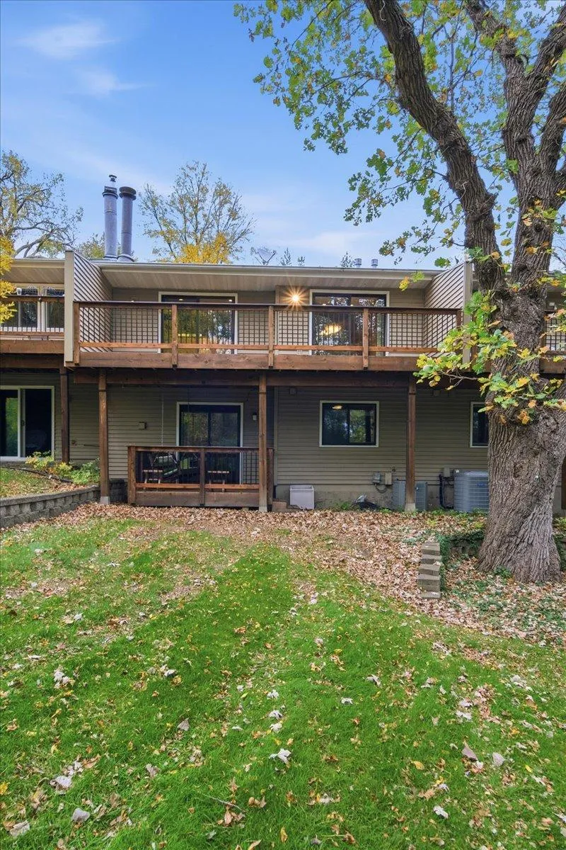 Photo 38 of 18321 Creeks Bend Drive