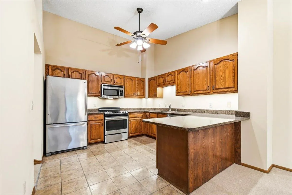 Photo 13 of 18321 Creeks Bend Drive