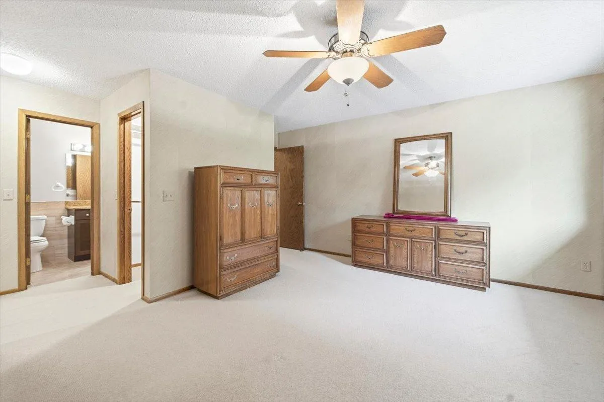 Photo 18 of 18321 Creeks Bend Drive