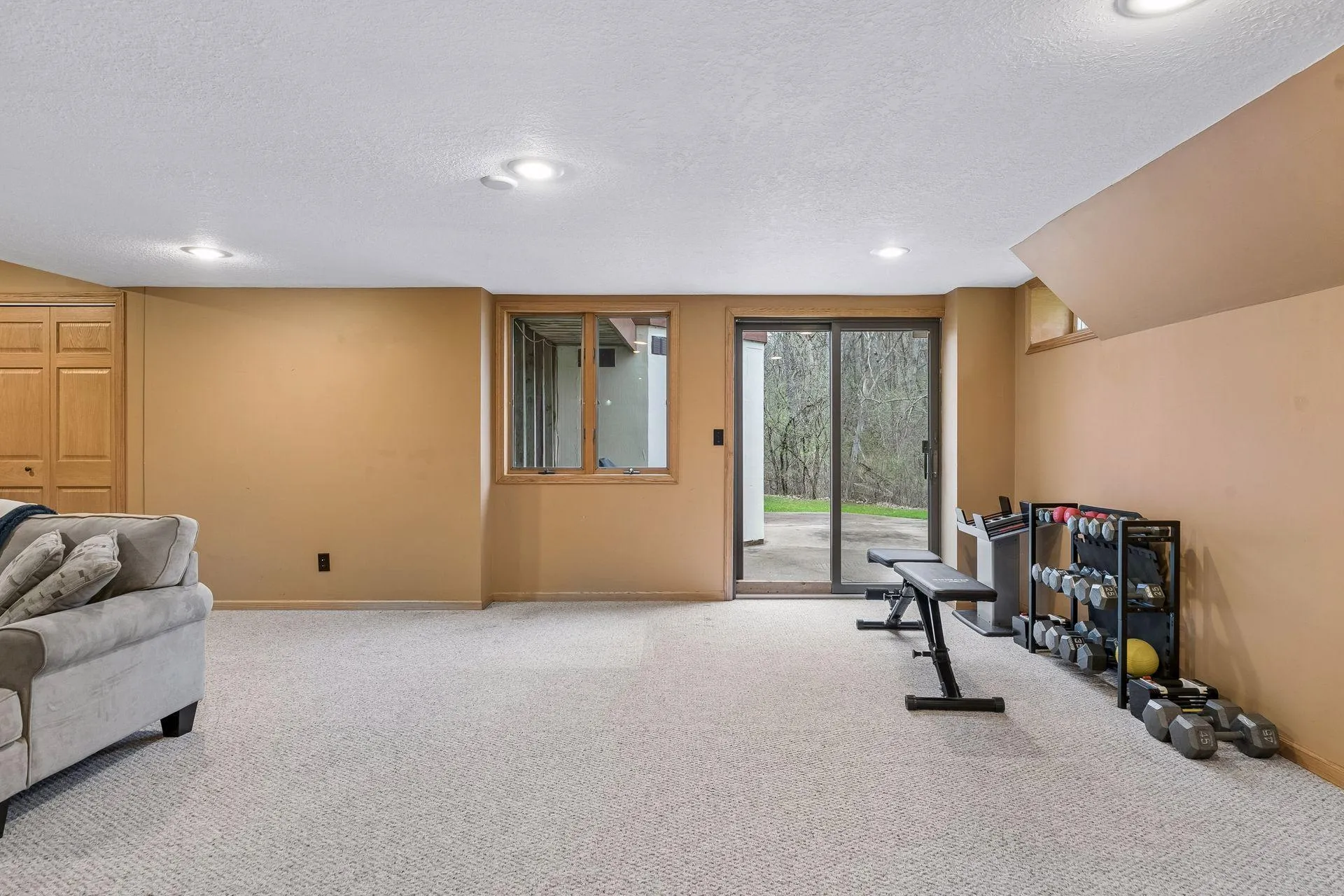 Photo 34 of 230 Plainview Drive
