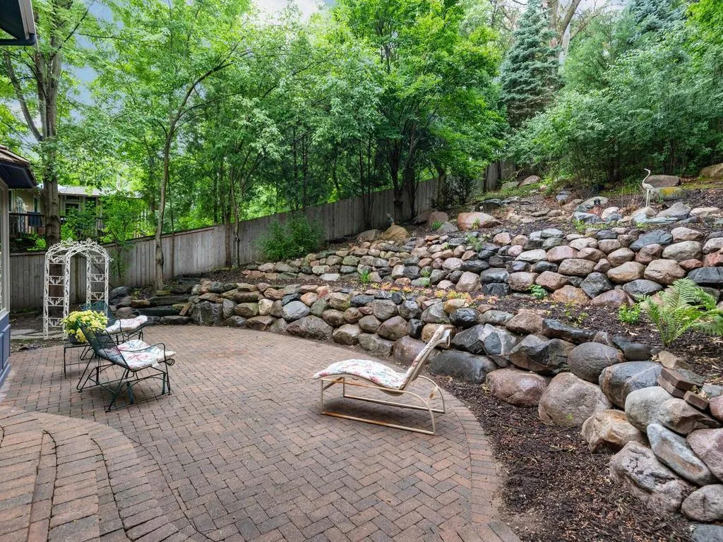 Photo 47 of 4816 Kingsdale Drive