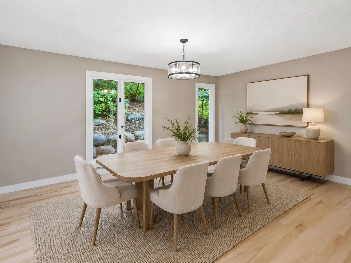 Photo 9 of 4816 Kingsdale Drive