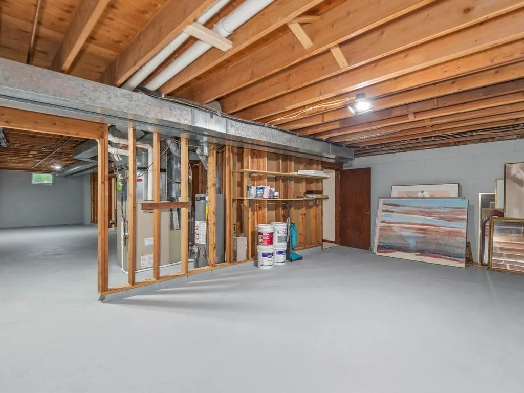 Photo 43 of 4816 Kingsdale Drive