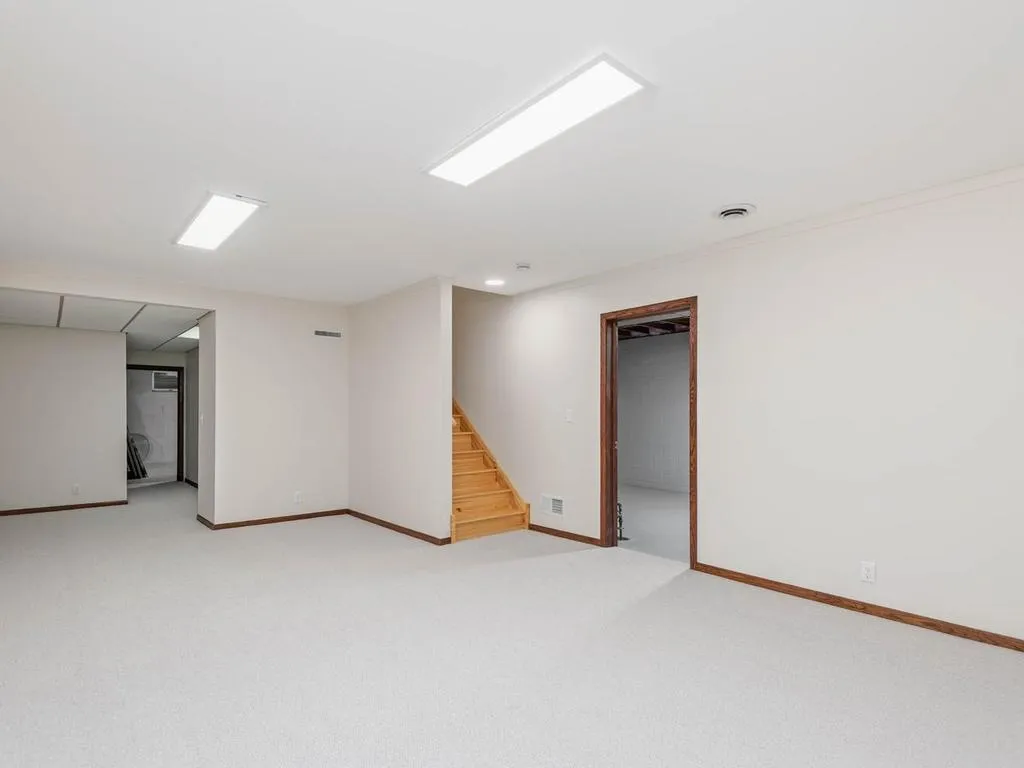 Photo 42 of 4816 Kingsdale Drive