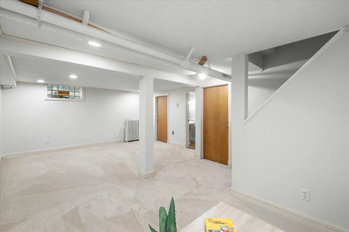Photo 40 of 1122 Ashland Avenue