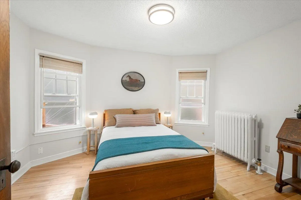 Photo 28 of 1122 Ashland Avenue