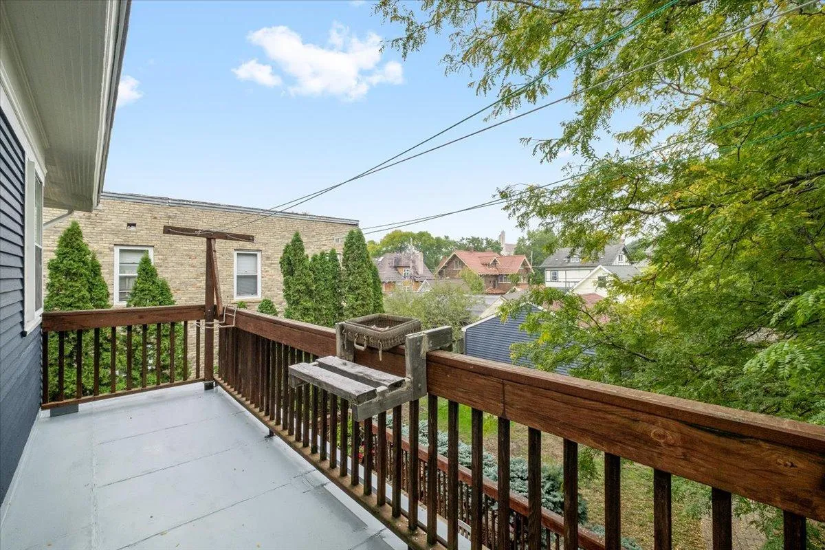 Photo 26 of 1122 Ashland Avenue