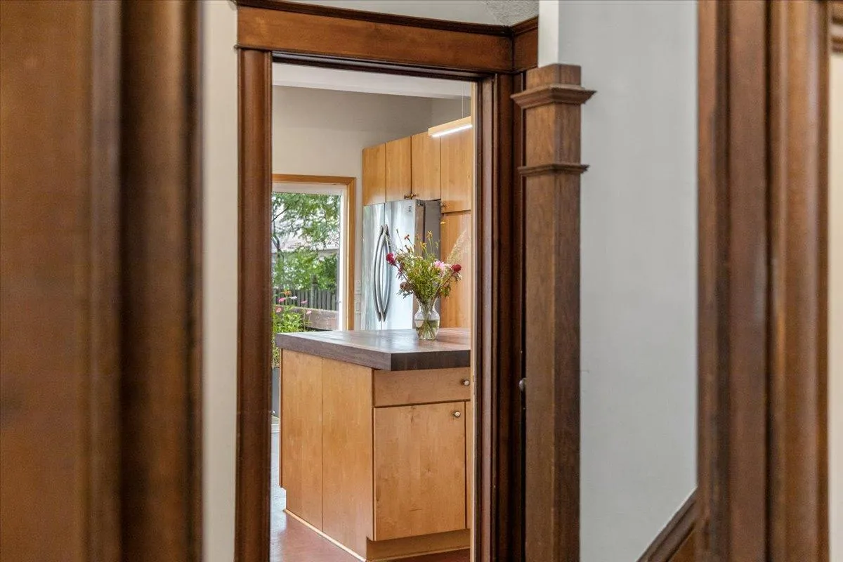 Photo 22 of 1122 Ashland Avenue