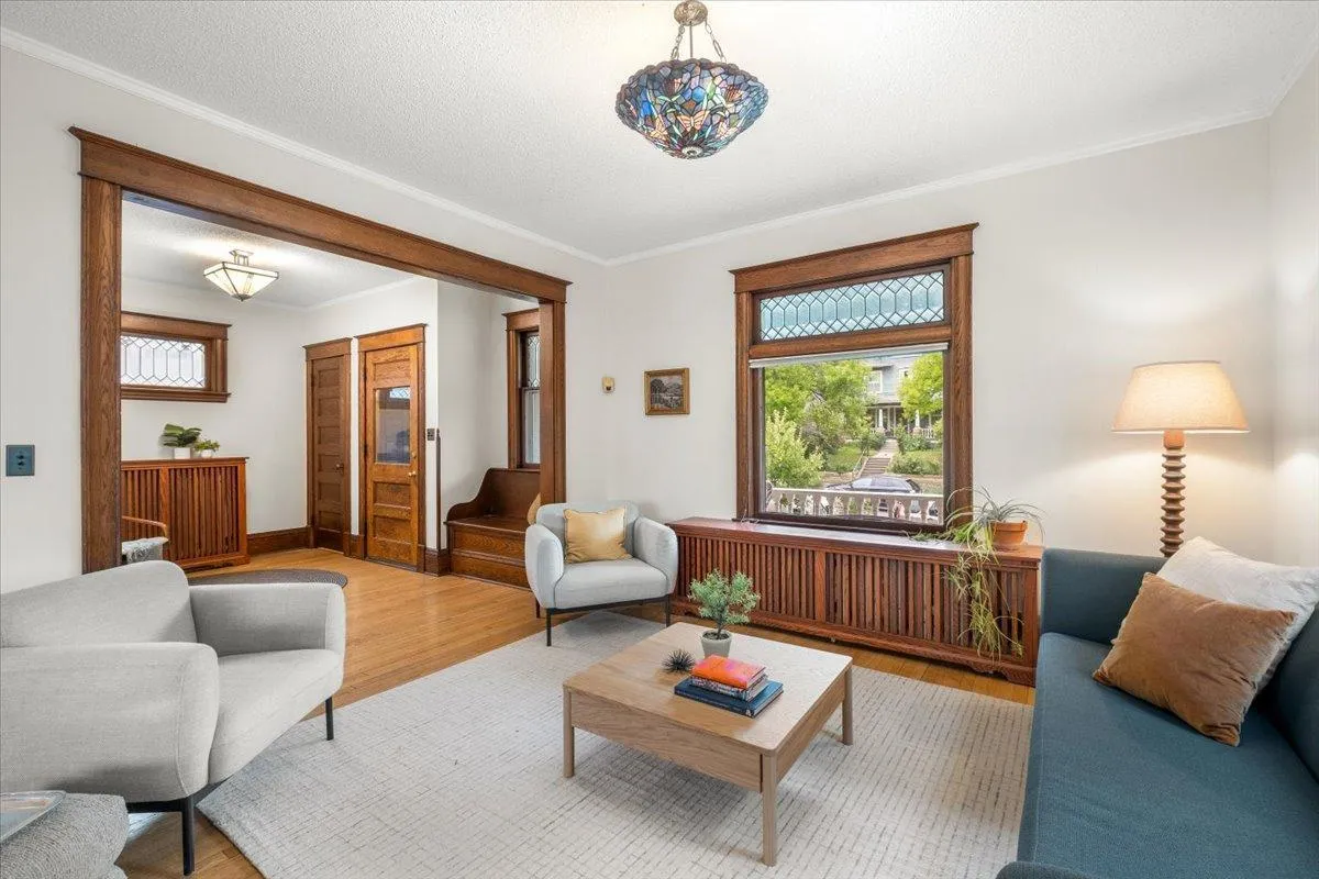 Photo 12 of 1122 Ashland Avenue