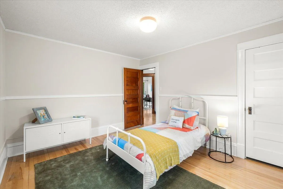 Photo 29 of 1122 Ashland Avenue