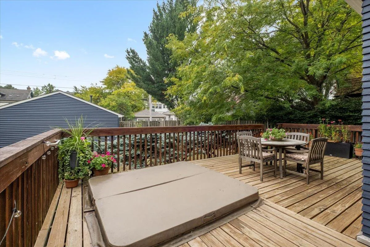 Photo 43 of 1122 Ashland Avenue