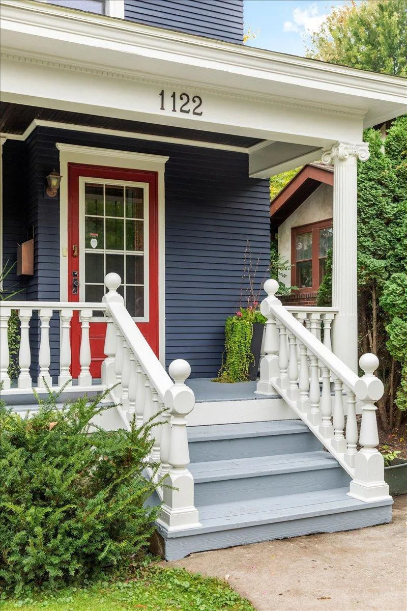 Photo 5 of 1122 Ashland Avenue