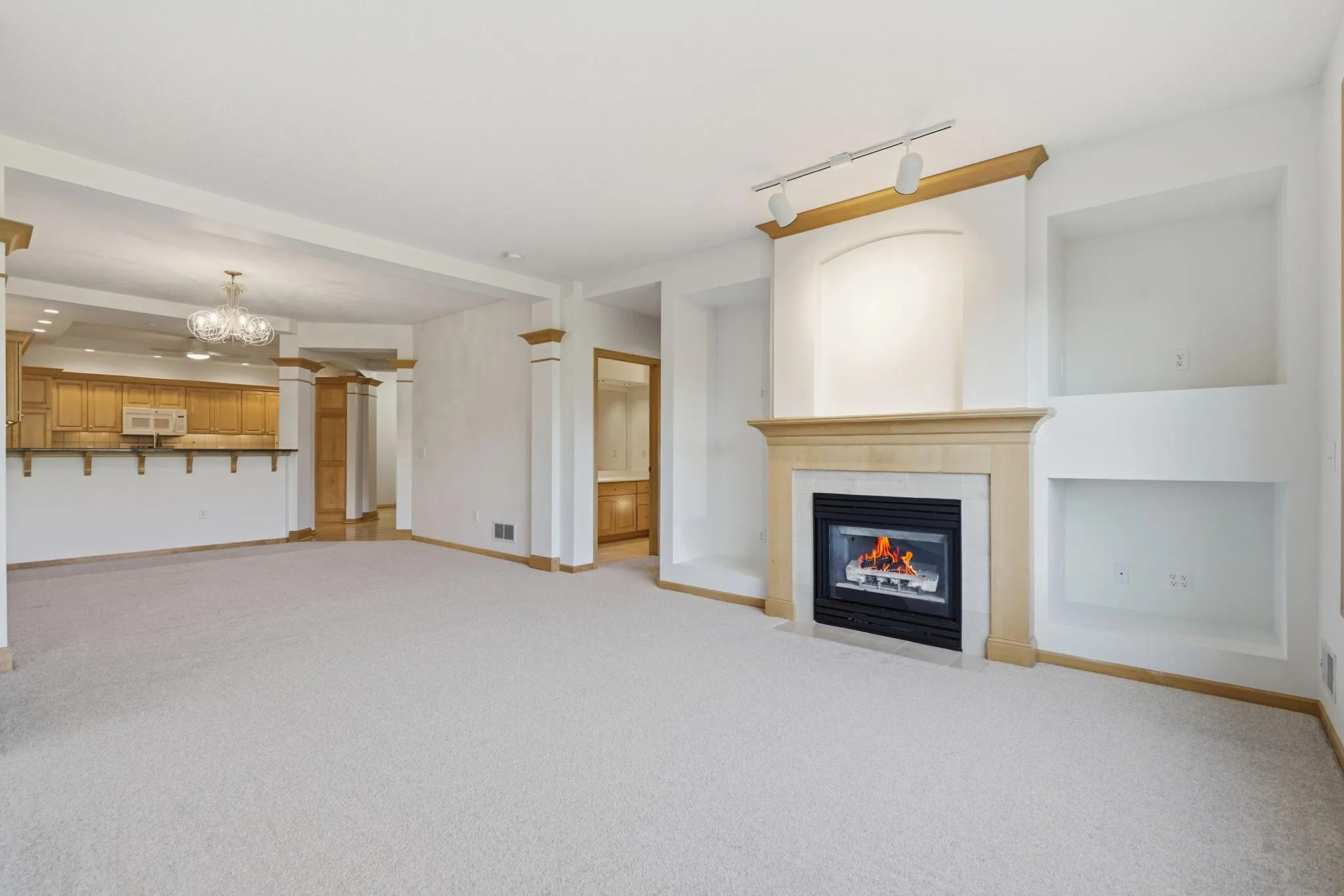 Photo 6 of 11460 Fairfield W Road Unit 303