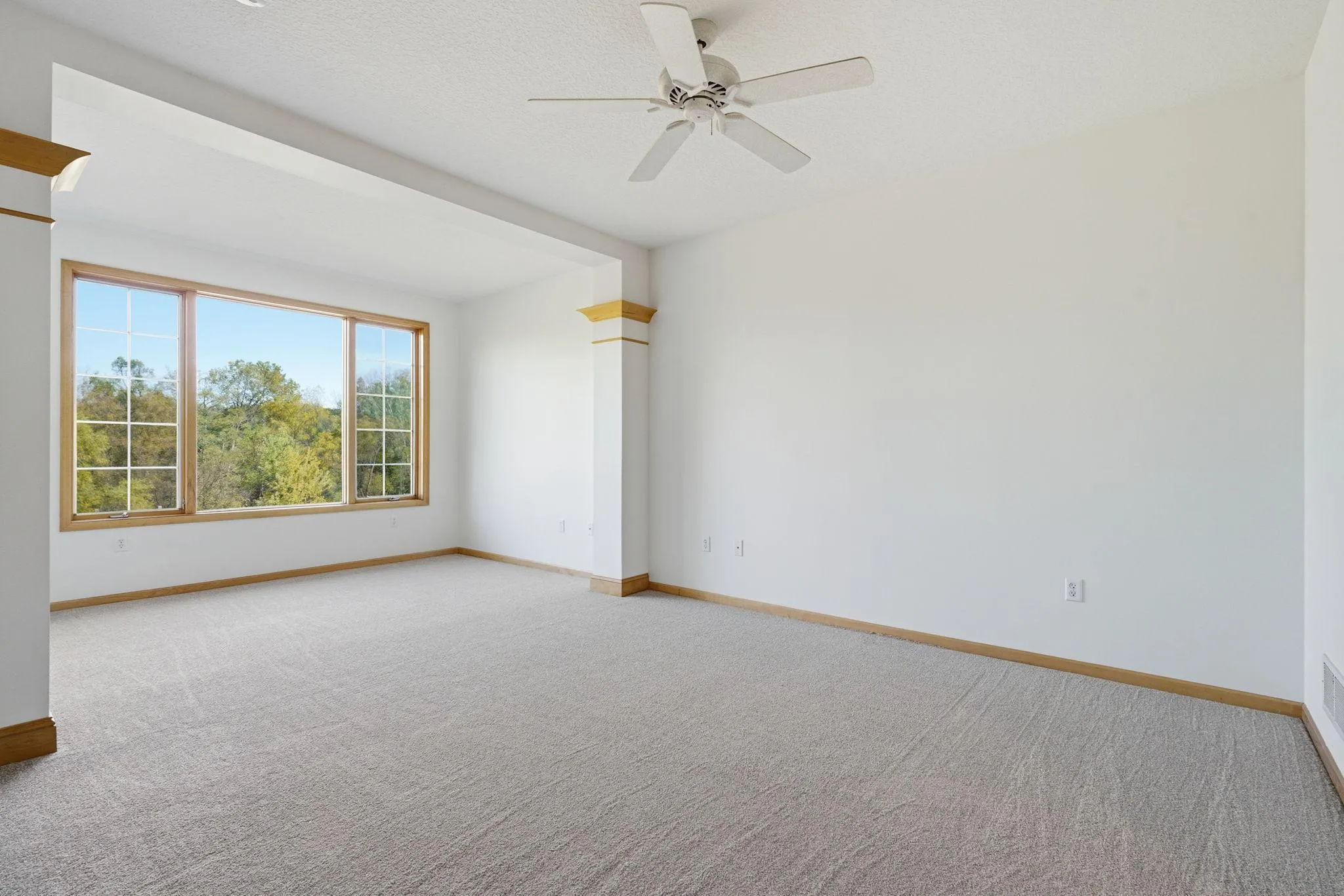 Photo 13 of 11460 Fairfield W Road Unit 303