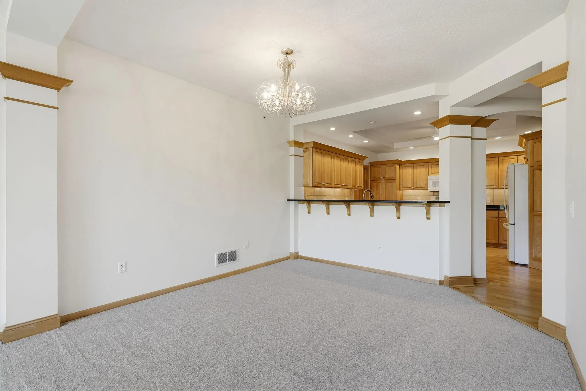 Photo 8 of 11460 Fairfield W Road Unit 303