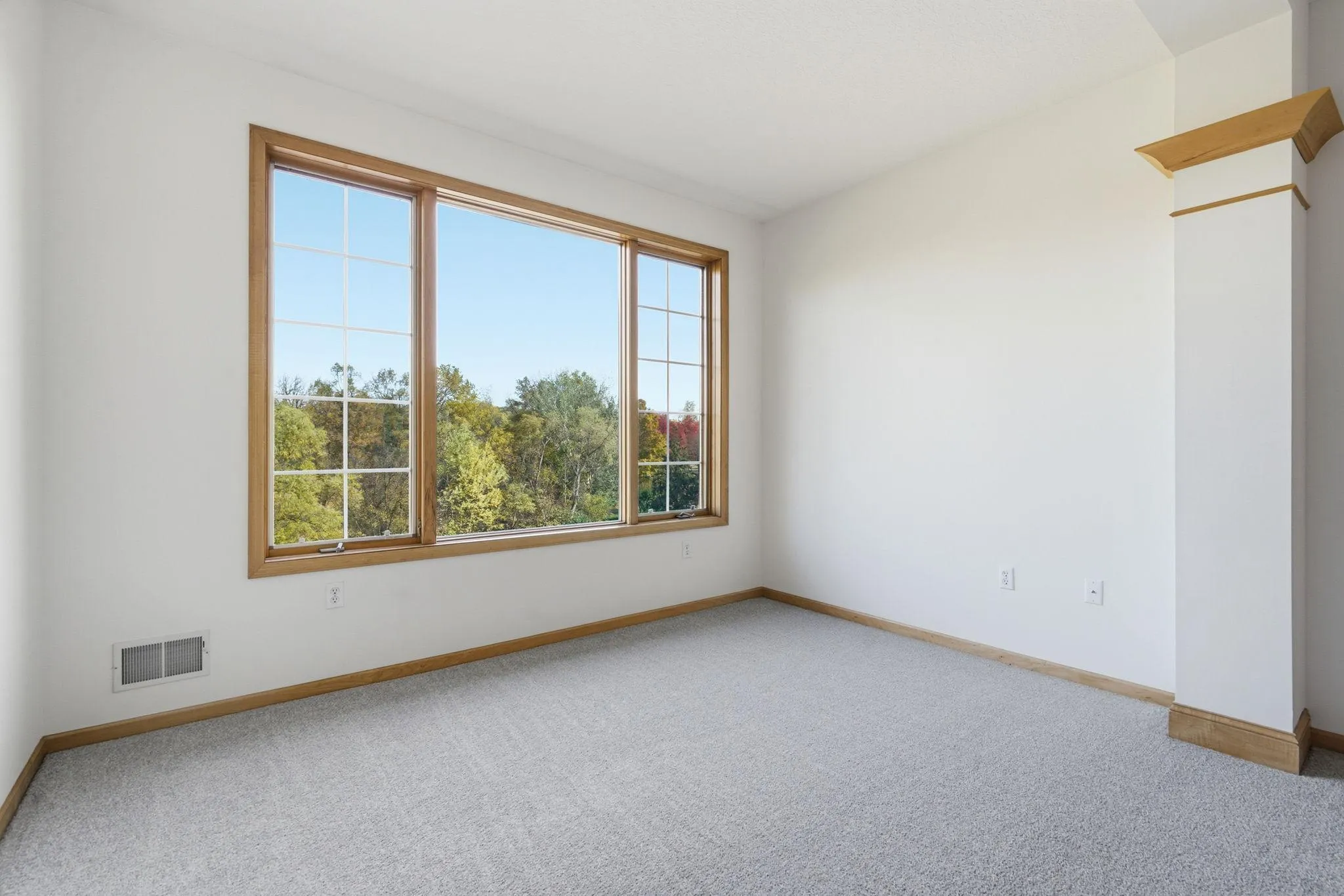 Photo 16 of 11460 Fairfield W Road Unit 303