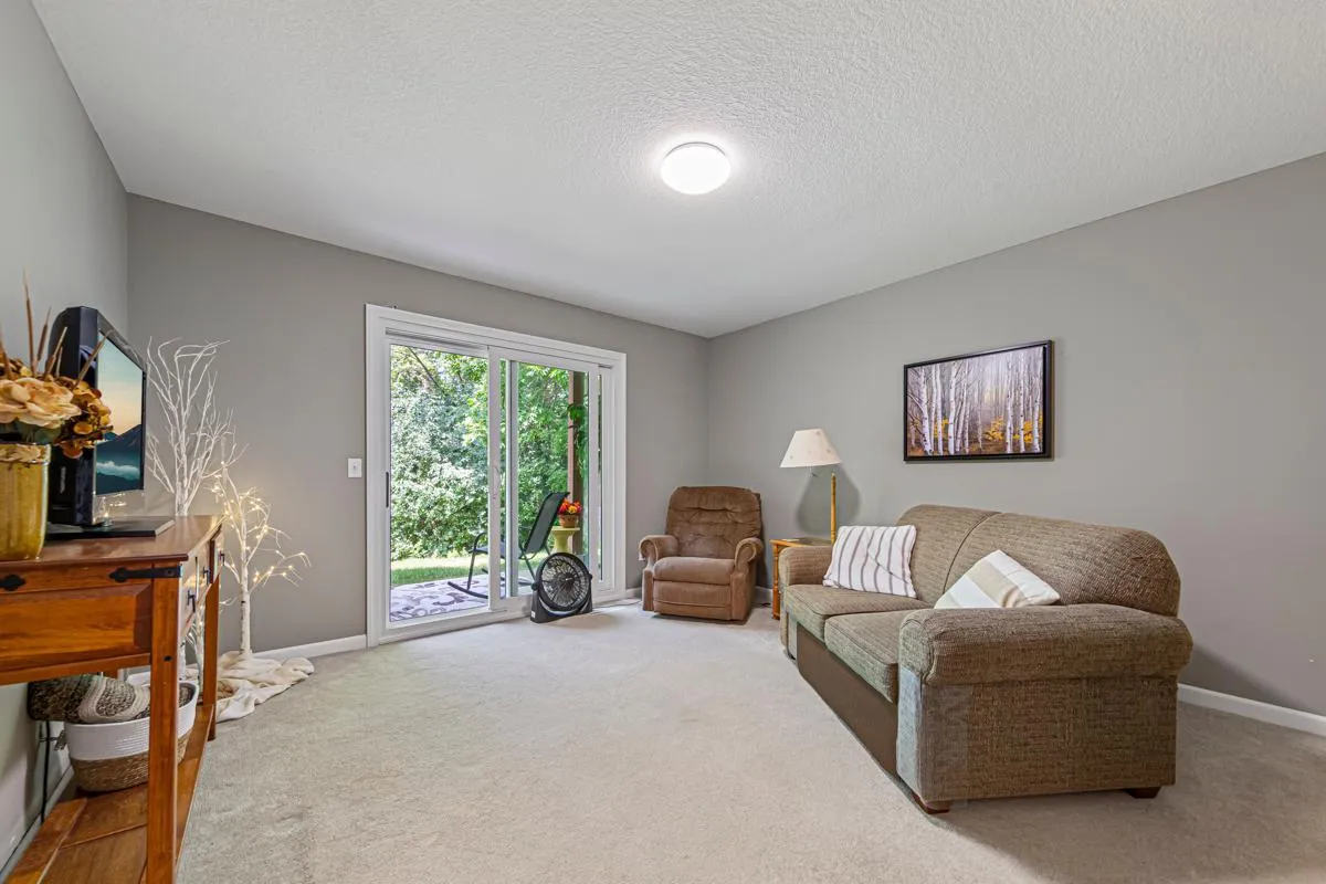 Photo 9 of 18450 Creeks Bend Drive