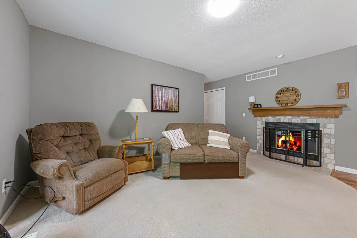 Photo 11 of 18450 Creeks Bend Drive