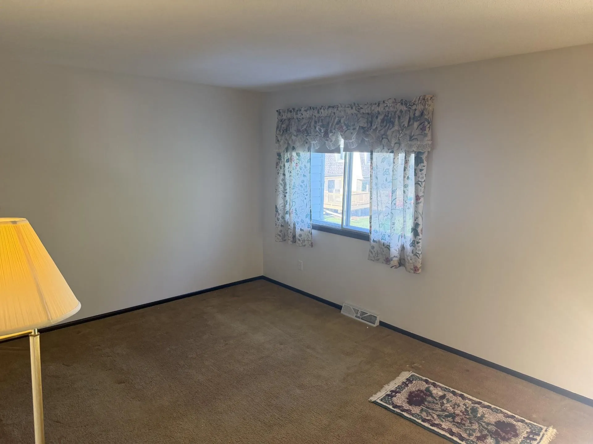 Photo 14 of 409 Dorland Place
