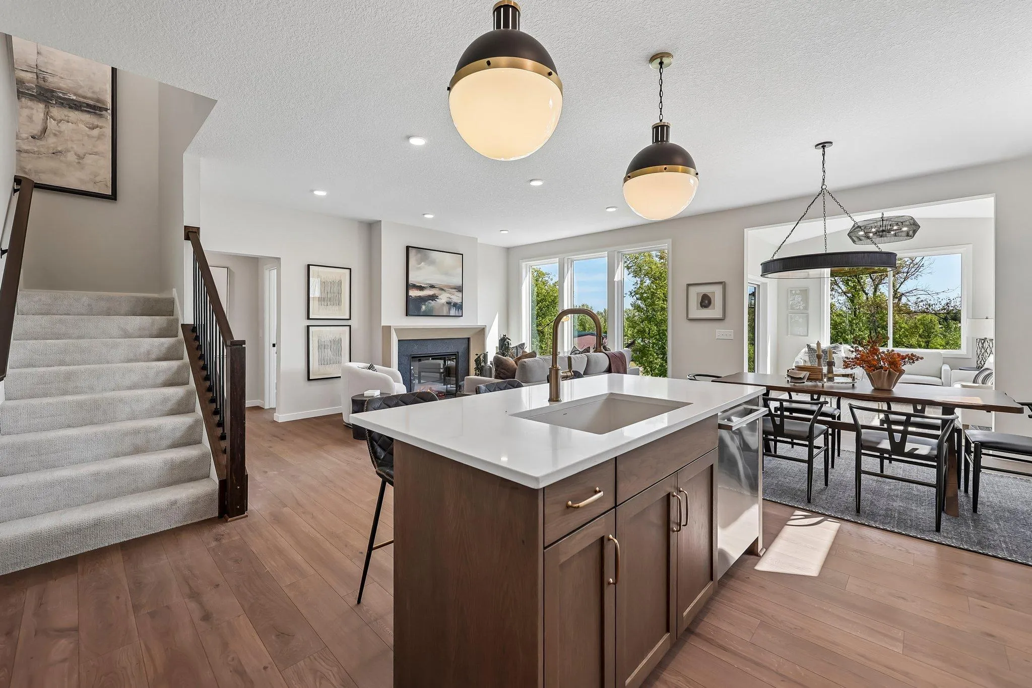 Photo 8 of 14712 Kingsview N Lane